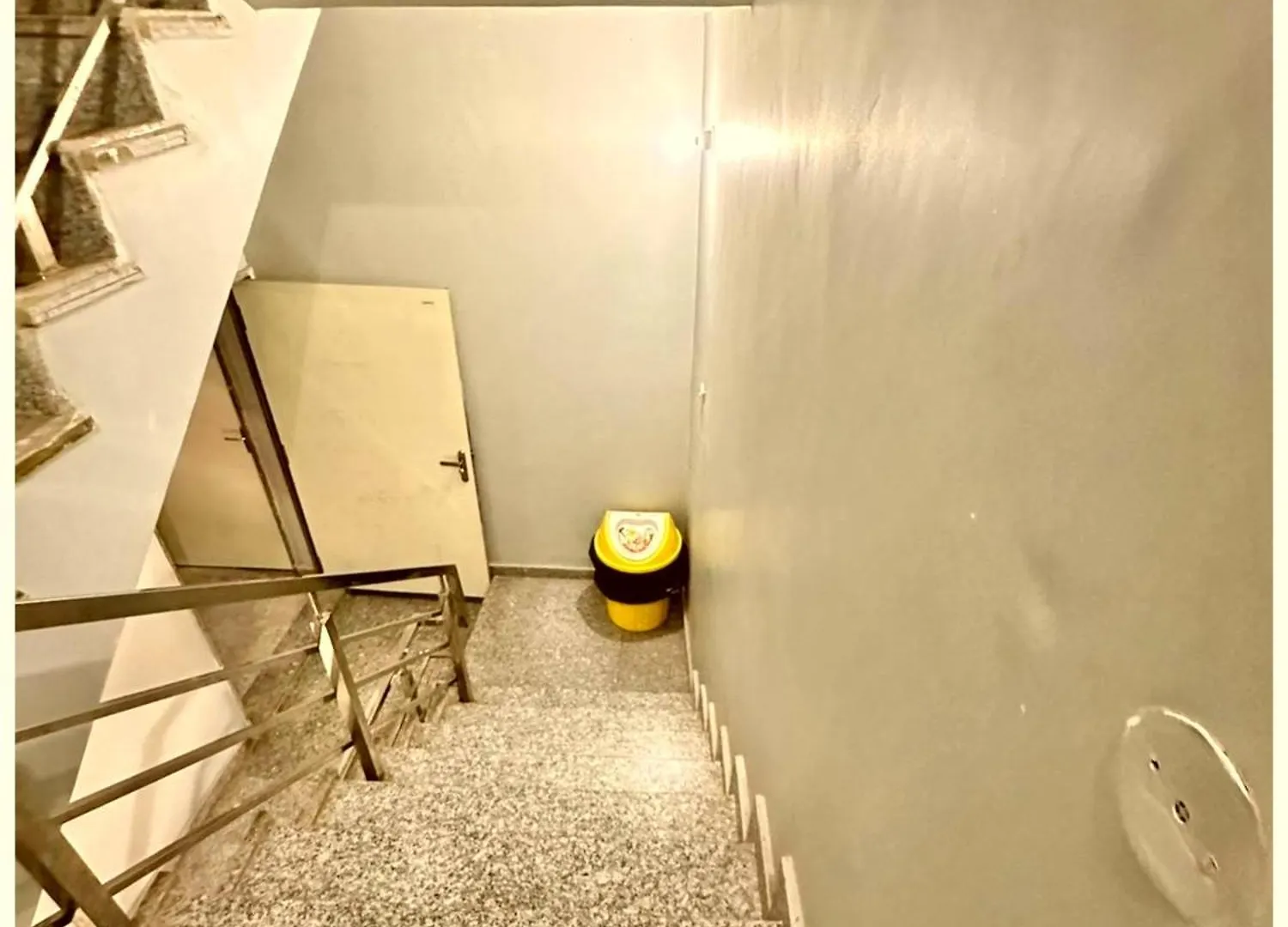 Hotel Prakash Guest House ! Varanasi ! Fully-Air-Conditioned Hotel At Prime Location With Off Site Parking Availability, Near Kashi Vishwanath Temple, And Ganga Ghat